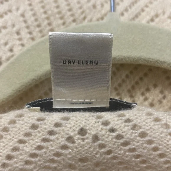 Neiman Marcus 100% Cashmere Lace Faux Wrap Beige Women’s Sweater Size XL - Picture 10 of 10